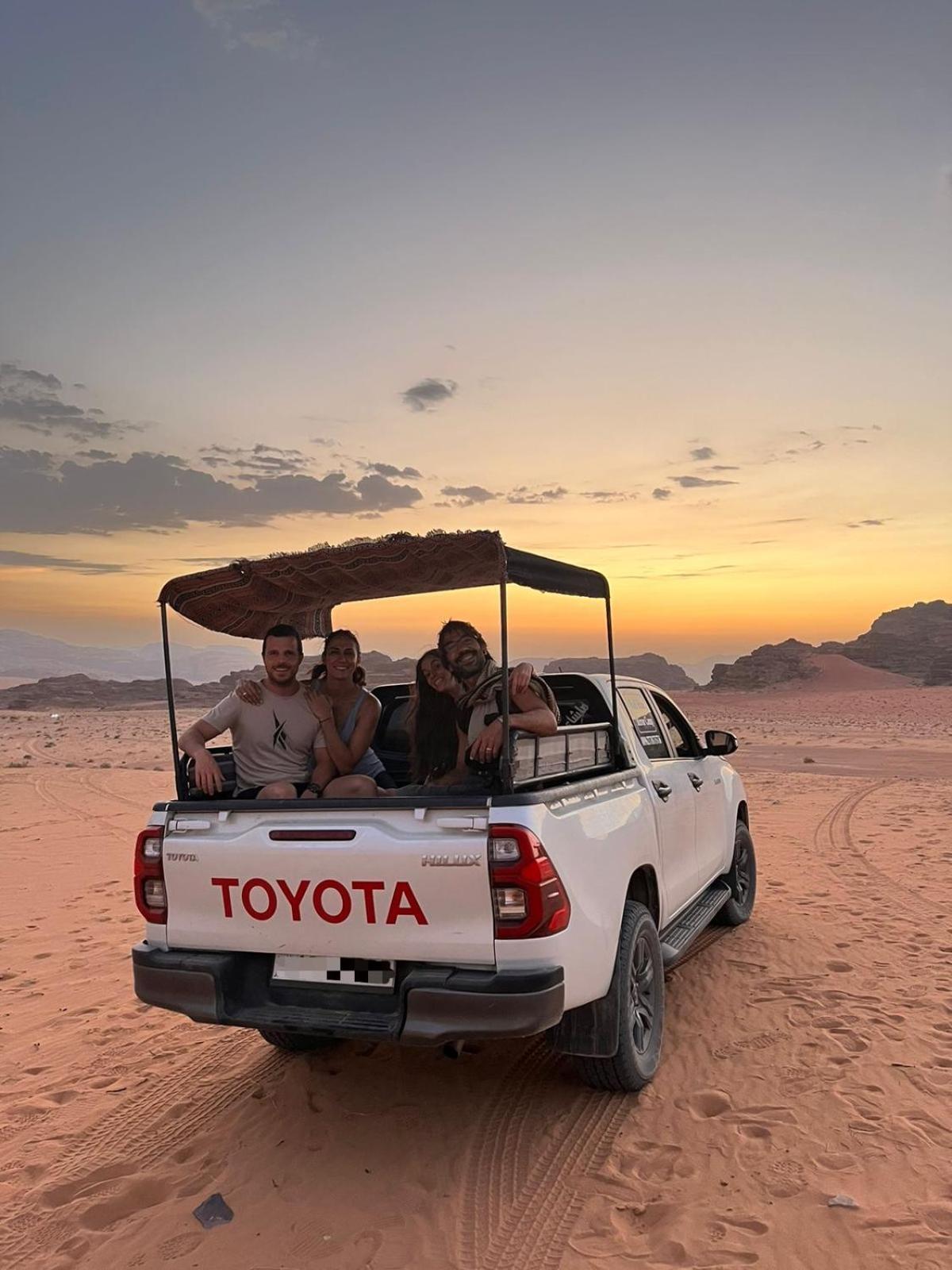 Wadi Rum Mirror Camp Bagian luar foto