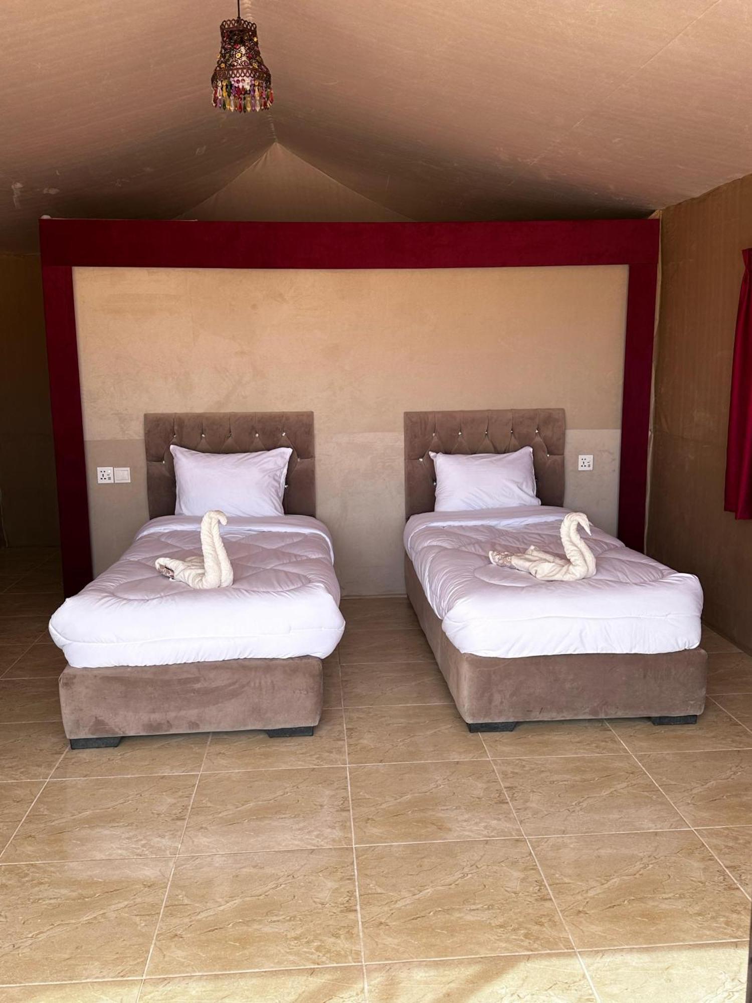 Wadi Rum Mirror Camp Bagian luar foto